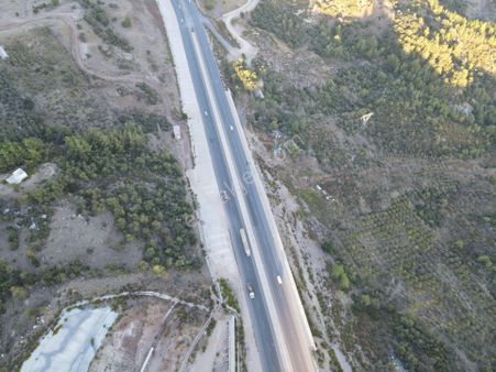 Bmk Dan Antalya Kumluca Yolu Üzeri Yol Kenarı Satılık Arazi