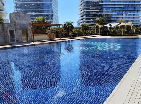 Zeytinburnu Yedimavi'de Satılık 3+1 Lüx Daire