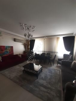 Manisa/turgutlu Nurcan Emlak'tan Yedieylül Mh. Satılık Bahçeli Zemin Kt.