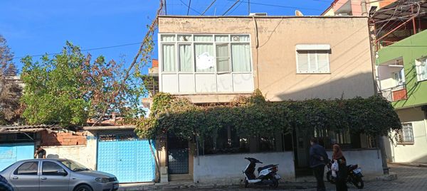 Turgutlu Nurcan Emlak’dan Atatürk Mh.de 200 M² Arsa Alanı Olan Kahvehane Ve Ev 110 M² Arsası