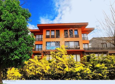 Bahçeşehir Estonşehir Koru'da Sıfır Teslim Satılık Sky Tip Villa