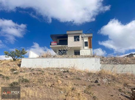 Talas Yukarı Satılık 4+1 Sıfır Villa