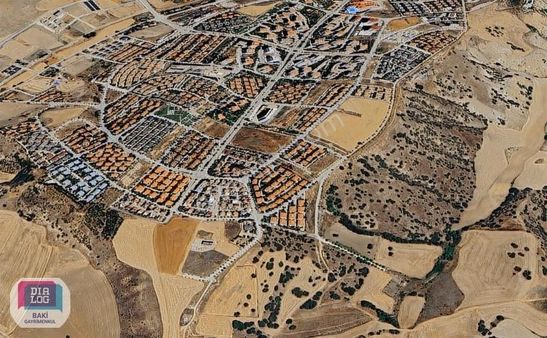 Villa İmarlı Ticari Ruhsatlı Zümrüt Cad. Kupon Müstakil Parsel