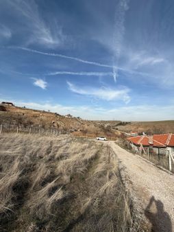 Güzel Hisar At Ciftligi Yanı Tapulu Asfalta 50m 200m2 300m2 400m2 Satılık Bahçeler