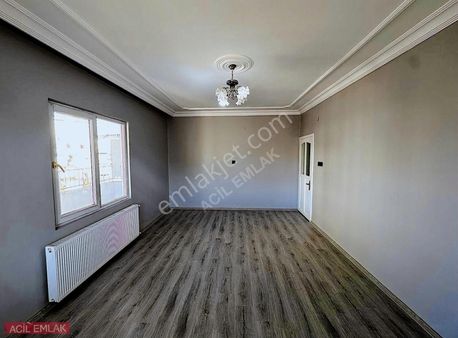 Acil Emlak'tan 4+1 Arakat Masrafsız Daire