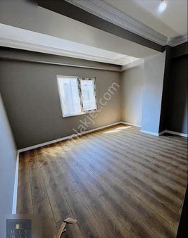 Avcılar Da Metrobüse Yakın Emsalsiz 6+2 Dublex Daire