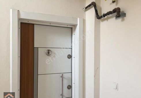 Günay Emlaktan Torbalıda Site İçerisinde 3+1 Doğalgazlı Satılık Daire
