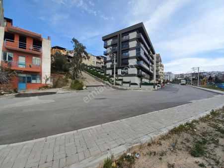 Karabağlar Şehitler Mahallesinde Yatırımlık Arsa