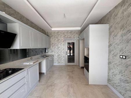 Kutlar'dan Sizin Eviniz Herkesten Faklı Olsun...ultra Lüx **4+1** Daire...!!!