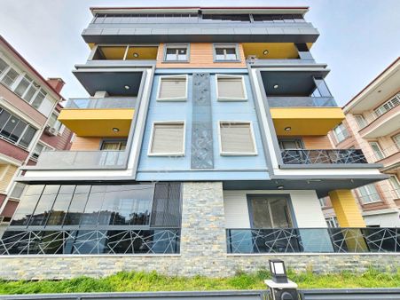 ▶ ▶ Akçay Körfez'den Sade Ve Modern Tasarımlı Sıfır Satılık 2+1 Dubleks