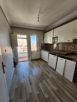 Muslu Gayrimenkulden Yazıçarşı Civarı Fırsat 3+1 Daire