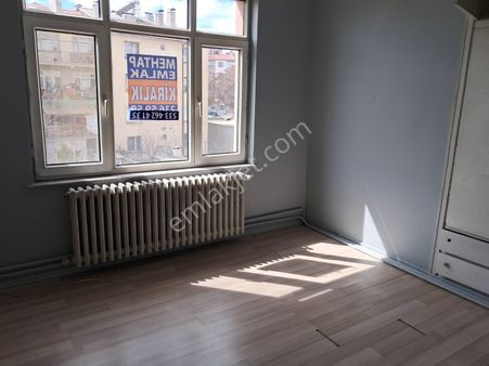 Meram Melikşah Mah. Pazar Yeri Karşısı 3+1 Daire Kiralıktır.