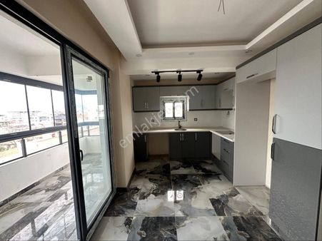 Uygan'dan Muratbey Mah. Sıfır Lüx Arakat 3+1 135m² İzban Dibii