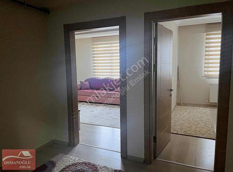 Osmanoğlu Emlaktan Satılık Üniversite Yolu Üzerinde 1+1 Apart