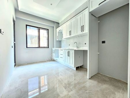 ▶ ▶ Akçay Körfez'den Ferah Ön Cephe Ayrı Mutfaklı Sıfır Satılık 2+1 Daire