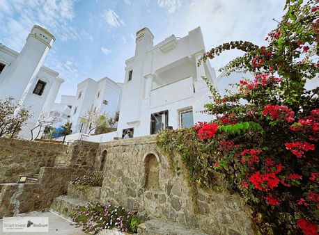 Eskiçeşme Marinaya Yakın Şehir Manzaralı Müstakil Tribleks Konut