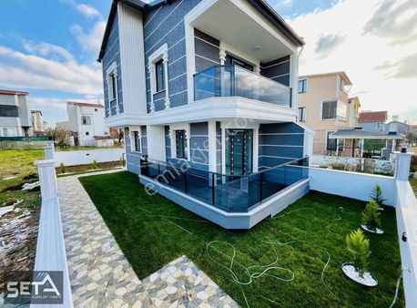 ꧁▇seta Grup▇꧂ Özenle Yapılmış Geniş Bahçeli Şık Villa