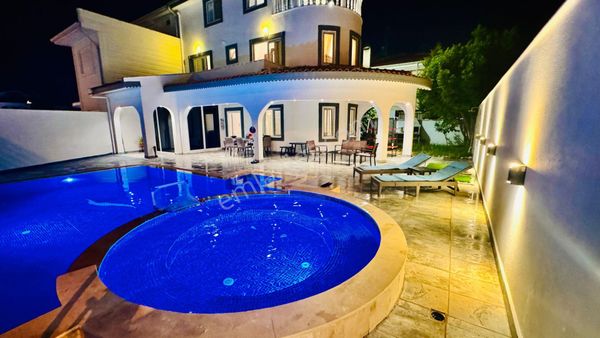 Belek Kadriye Villalar Bölgesin Kiralık Lüks Villa