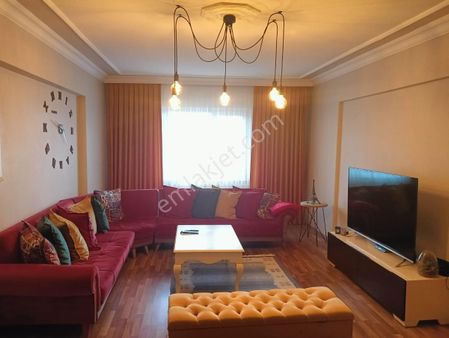 Turyaptan Örnek Mahallesinde Merkezde Satılık 3+1 Daire