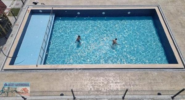 Çorludan Rumeli Mahallesinde Lüx Sitede Havuzu Ve Çocuk Parkı