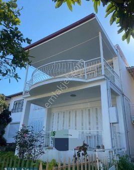 Kuşadası Kadınlar Denizinde, Grup Sitesinde, Bakımlı, 3+1, Doğal Gazlı Daire