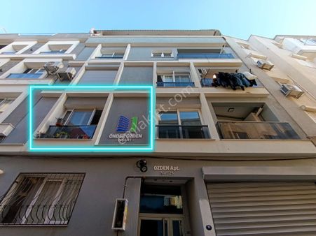 Üçyol'da 4 Yıllık Binada Asansörlü Otoparklı Arakat 2+1 Satılık Daire!