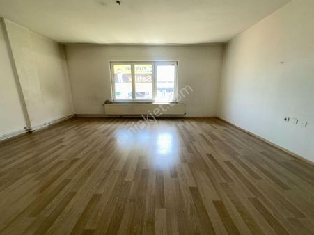 Turyaptan Subayevlerinde 3+1 Bağımsız Salon 1.kat 100 M2