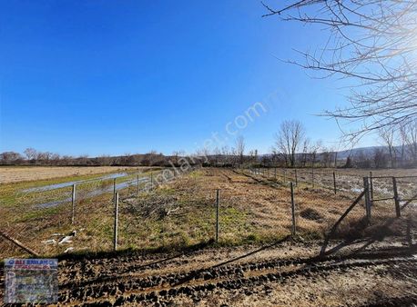 Çatalca Karacaköy'de 1036metre Çaplı Muvafakatnameli Çevrili