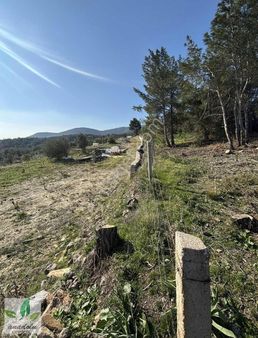 Görecede Manzaralı Havadar Satılık Geniş Arazi