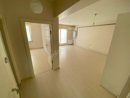 Marmara'dan Kocasinan Mahallesinde Satılık 1+1 Daire