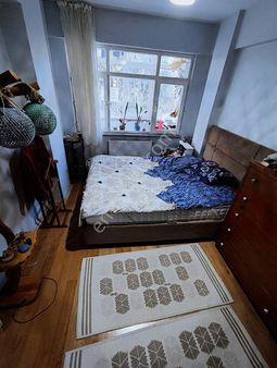 Merkezi Konumda Çift Cephe Açık