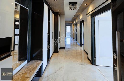 Kaymakamlık Yanında 4+1 Ultra Lüks 165 M² Yerden Isıtmalı Daire