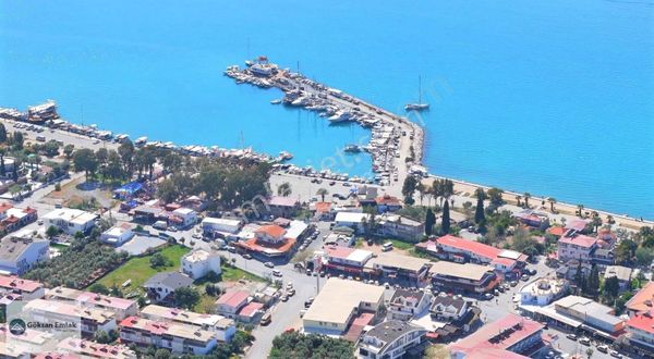 Akbük Limanında Satılık Komple Ticari Ofis Binası