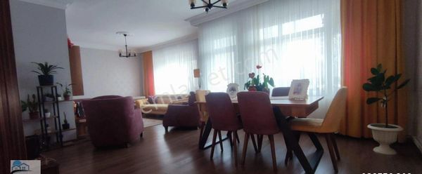 Eral Gayrimenkulden Hacı Yusuf'ta Satılık Tadilatlı 4+1 Daire