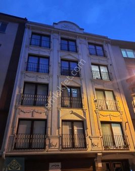 Ardulia'dan Kırmızıtoprak'ta 3+1 150 M2 Lüx Daire