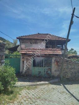 Gazi Emlak'tan Kınık Mistiklar Da 127m2 Bahçeli Köy Evi