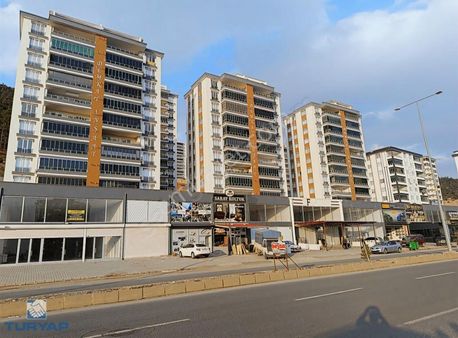 Binevler Turyaptan Kuzey Çevre Yolu 326m2 Girişli Kiralık Dükkan