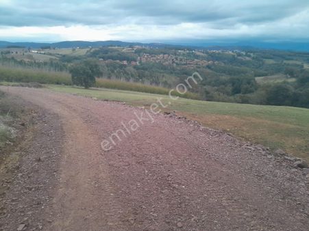 Akmeşe Atatürk Mahallesinde Yola Cephe 15 Dönüm