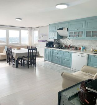 Avcılar Cihangirde Deniz Manzaralı Açık Otoparklı 3+1 Yeni Bina