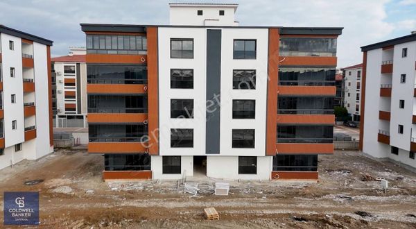 Torbalı Muratbey Mah. Lüx Site İçi Satılık Havuz Cephe 3+1 Daire