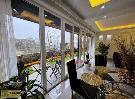Bahçeşehir Tadilatlı Masrafsız Manzaralı 4+2 Forleks Villa