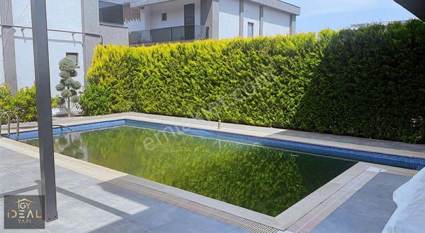 İdeal Gyo'dan Körkünde Satılık 4+1 Lüks Villa