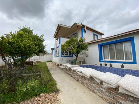 Torbalı Yazıbaşı Mah.394m2 Arsada 175m2 3+1 Müstakil Havuzlu Evimiz Ve Müştemalatı Satılıktır