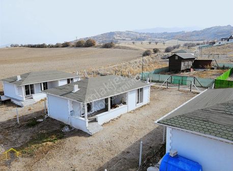 Yakuphasan'da Güvenlikli, Asfalt Yol Kenarında, 450 M2 Bahçeler