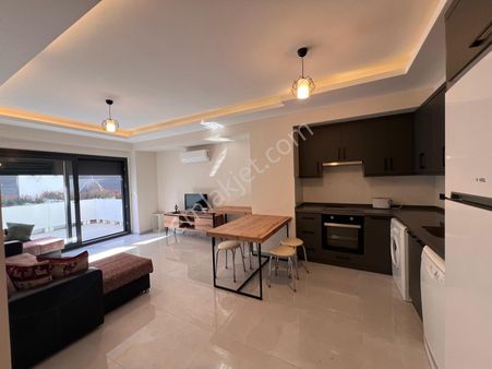 Goldhouse Dan Satılık Çarşıda Yatırımlık Daire 1+1