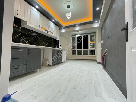 Ulubey'de Site İçerisinde 9.kat 3+1 Full Yapılı Daire