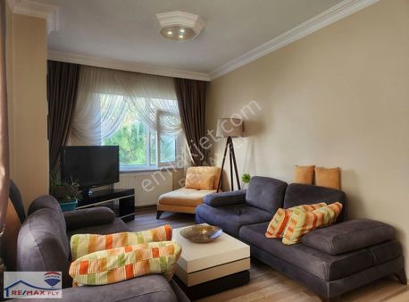 Re/max Fly'dan Beşiktaş Barbaros Bulvarında Satılık 2+1 Daire