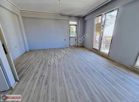 Selimiye Mahalle'sinde 140m² Satılık Dubleks Daire.