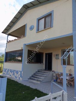 İgr Gayrimenkul Den Sakarya Karapürçekde Satılık Müstakil Ev Arsa