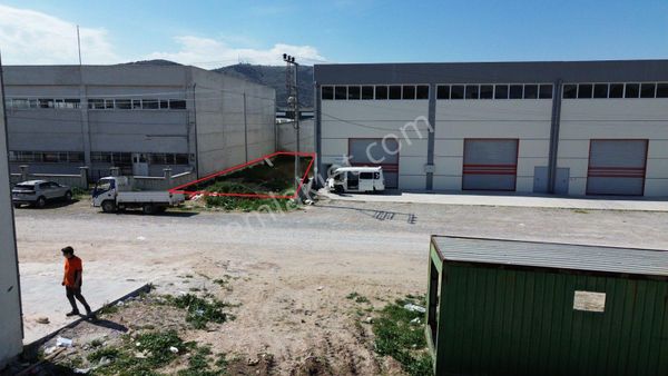 Akhisar Karaosmanoğlu Sanayi Sitesinde Satılık 327 M2 Ticari Arsa